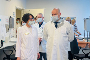 Главный врач онкодиспансера провел обход подразделений