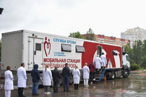 Сотрудники областного онкодиспансера стали донорами