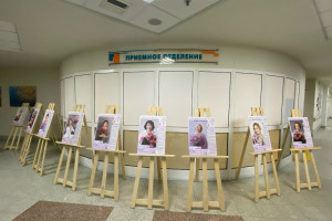 В Самарском онкодиспансере открылась фотовыставка, приуроченная к Всемирному месяцу борьбы против рака молочной железы